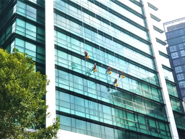 Industrial Rope Access, Abseiling Works, Rope Access Malaysia