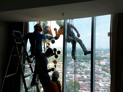 Glass Replacement, Windshield Repair & Replacement, Commercial Glass repair & replacement near Kuala Lumpur, Malaysia