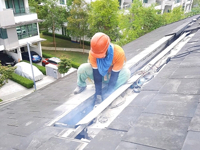Roof & Gutter Repair, Roof Gutter Repair, Guttering Specialists, Roof Gutter Installation, Roof Gutter Maintenance, Roof Gutter Replacement, Roof Gutter Kuala Lumpur, Malaysia